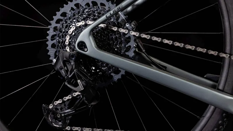 Cube Nuroad Women's C:62 SLX Carbon Gravel Bike in Grey-6